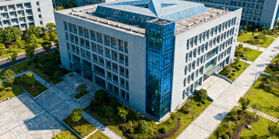 浙江建设职业技术学院怎么样？是公办还是民办？